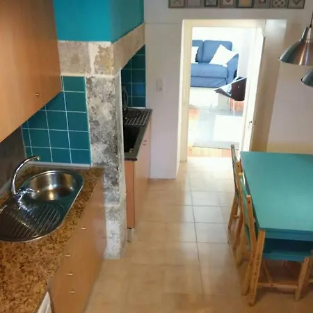 Typical In Midle Historic Center Apartment Lisbon